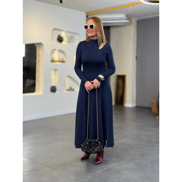 Kadın Balıkçı Yaka Damla Detaylı Yırtmaçlı Uzun Viskon Iki Iplik Maxi Elbise