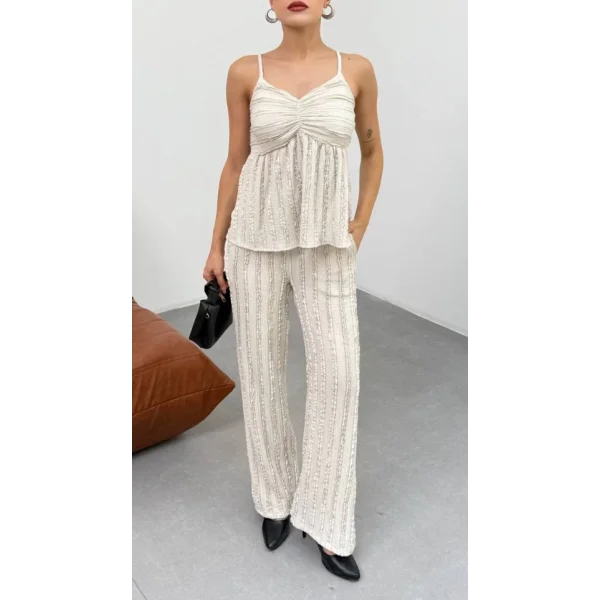 Kadın Bej Dokulu Askılı Üst Ve Bol Paça Pantolon 2’li Takım