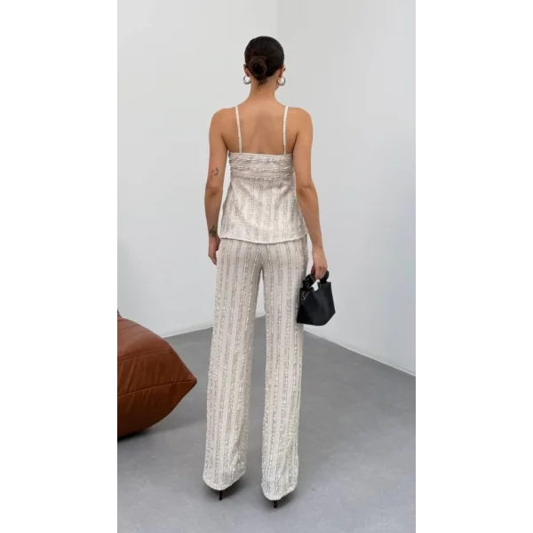 Kadın Bej Dokulu Askılı Üst Ve Bol Paça Pantolon 2’li Takım