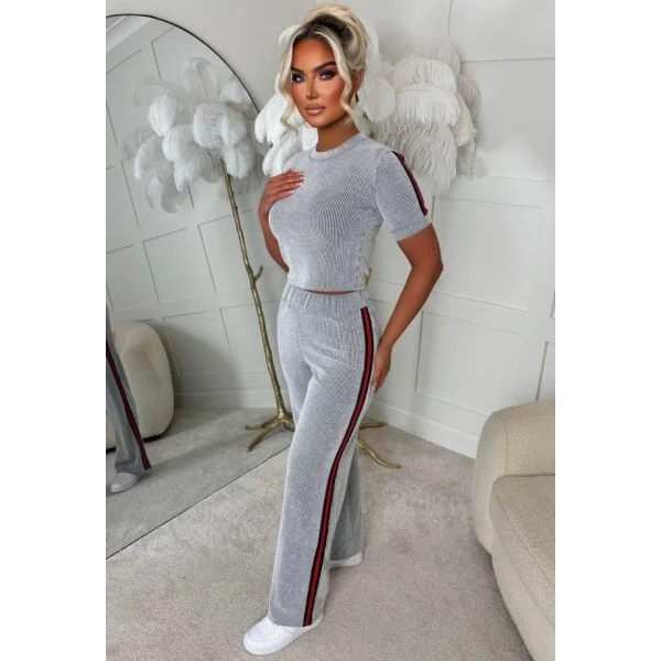 Kadın Bisiklet Yaka Yanı şerit Detay Bluz Ve Pantolon Ikili Takım