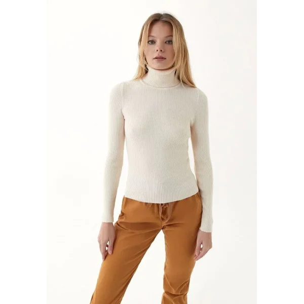 Kadın Boğazlı Uzun Fitilli Triko Dokuma Badi - Beyaz