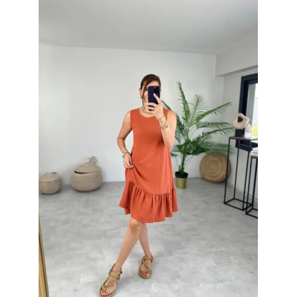 Kadın Bürümcük Kumaş Eteği Fırfır Detaylı Sıfır Kol Elbise