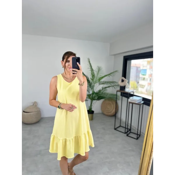 Kadın Bürümcük Kumaş Eteği Fırfır Detaylı Sıfır Kol Elbise