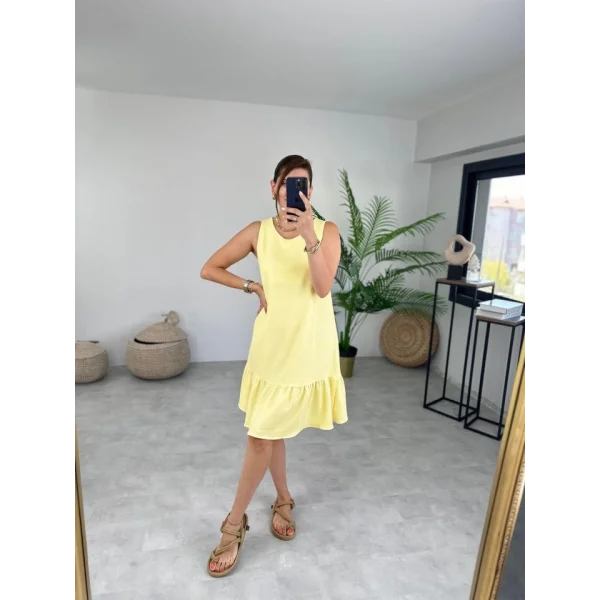 Kadın Bürümcük Kumaş Eteği Fırfır Detaylı Sıfır Kol Elbise