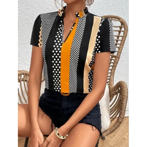 Kadın Çentik Ve Büzgülü Yaka Desenli Mikro Kumaş Bluz