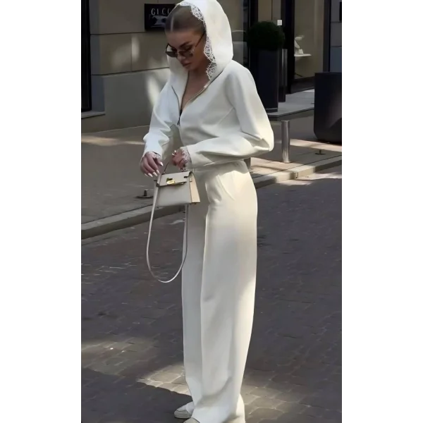 Kadın Dantel Işlemeli Kapüşon Detay Hırka Ve Ispanyol Paça Pantolon Ikili Takım