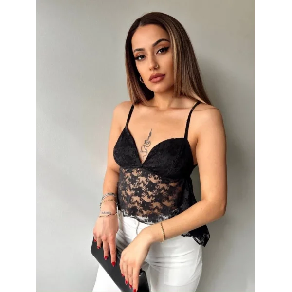 Kadın Dantelli İnce Askılı Sırt Bağlamalı Transparan Bluz