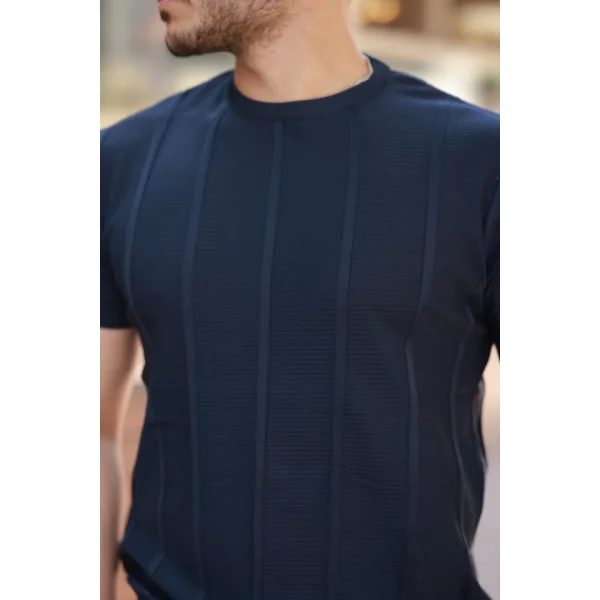 Kadın Desenli çizgi Kabartmalı Kısa Kollu Tişört