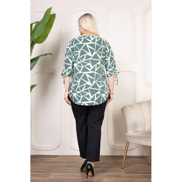Kadın Desenli Püsküllü Viskon Bluz Bebe Yaka Kısa Kollu Big Size Rahat Kesim - Desenli