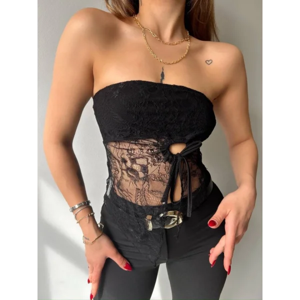 Kadın Göğüs Ve Sırt Dekolteli Transparan Dantel Detay Bluz