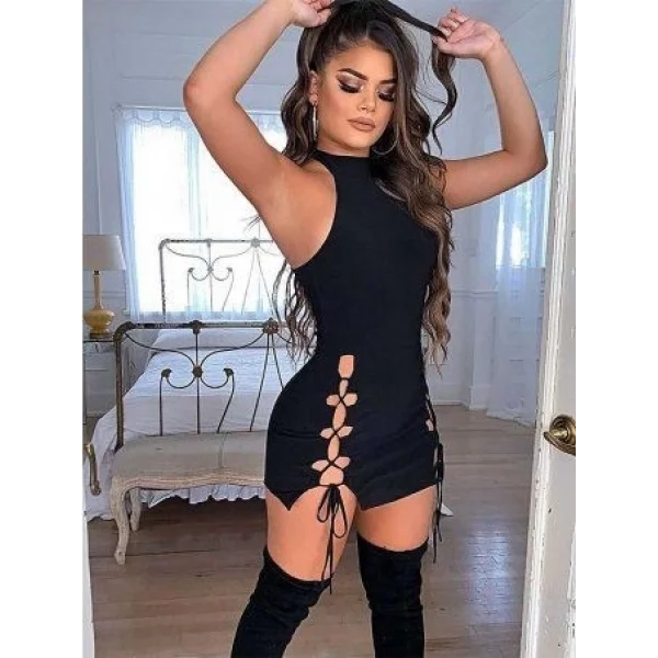 Kadın Halter Yaka Eteği Dekolteli Bağcık Detay Dalgıç Elbise