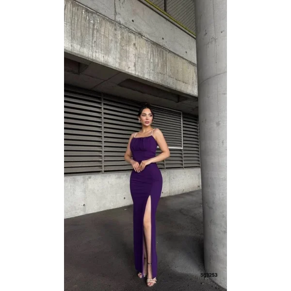 Kadın Ip Askılı Gipe Detay Maxi Boy Yırmaçlı Elbise