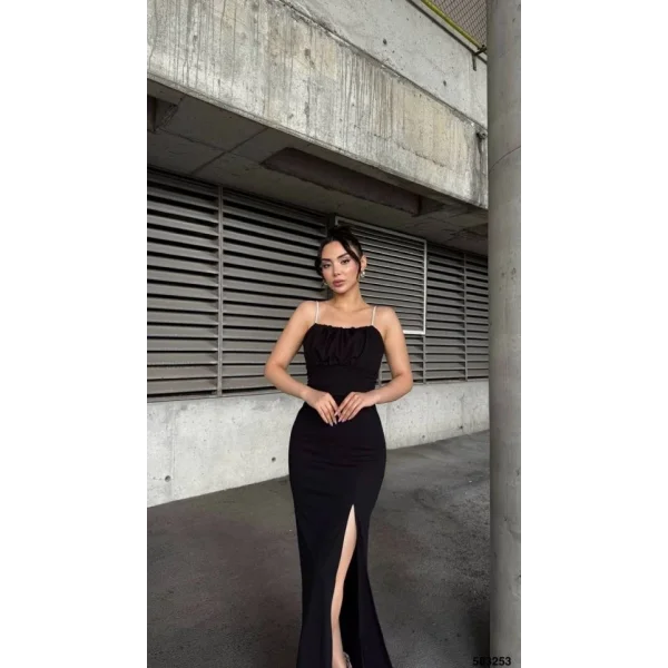 Kadın Ip Askılı Gipe Detay Maxi Boy Yırmaçlı Elbise