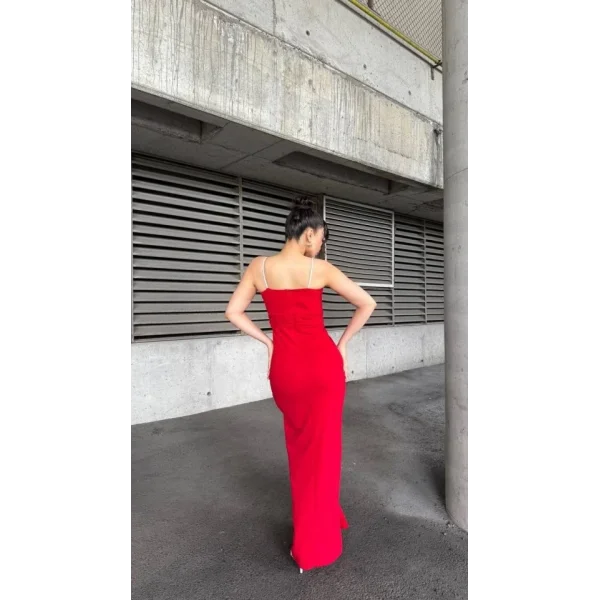 Kadın Ip Askılı Gipe Detay Maxi Boy Yırmaçlı Elbise