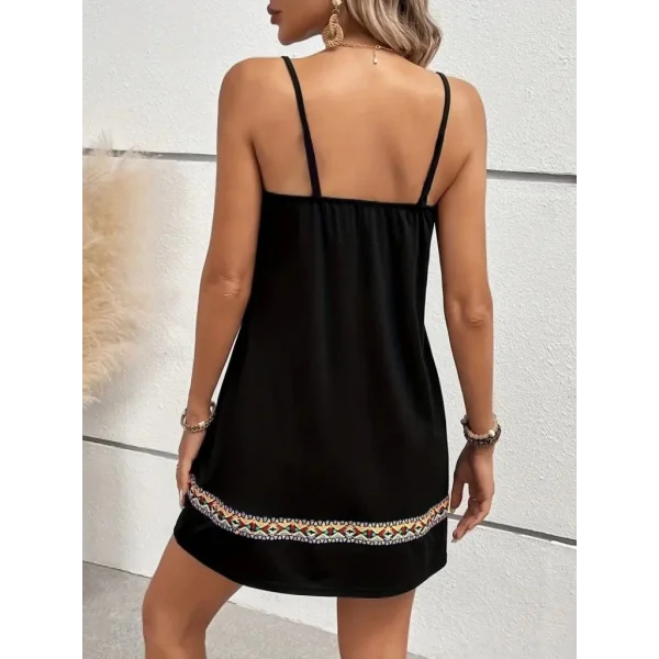 Kadın Ip Askılı V Yakalı Etnik Desenli Detaylı Elbise