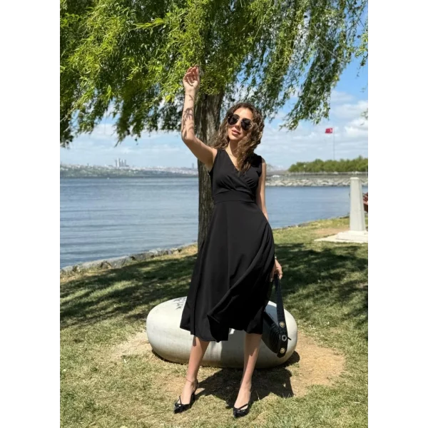 Kadın Ithal Krep Kumaş Kruvaze Yaka Eteği Kloş Kolsuz Mini Elbise