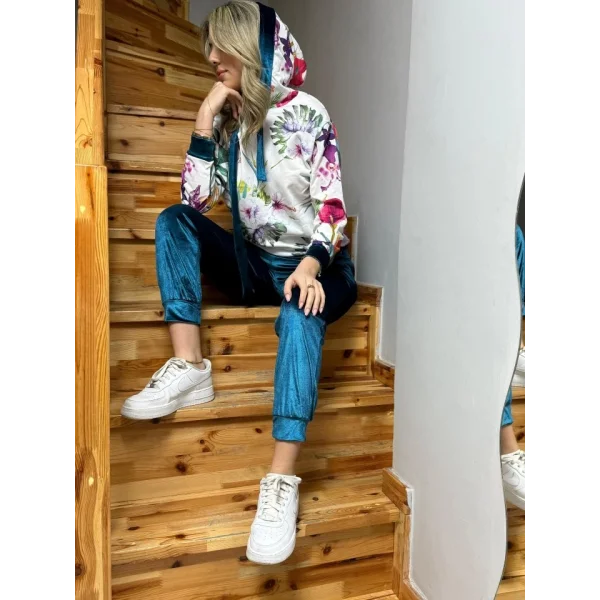 Kadın Kadife Kumaş Uzun Kollu Kapüşon Detay çiçek Baskılı Sweat Ve Pantolon Ikili Takım