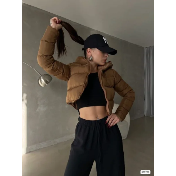 Kadın Kapüşon Detay Kısa şişme Mont