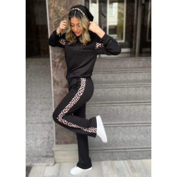 Kadın Kapüşonlu Leopar Detay Sweat Ve Yüksek Bel Yanları Leopar şeritli Bol Paça Pantolon Ikili Takım