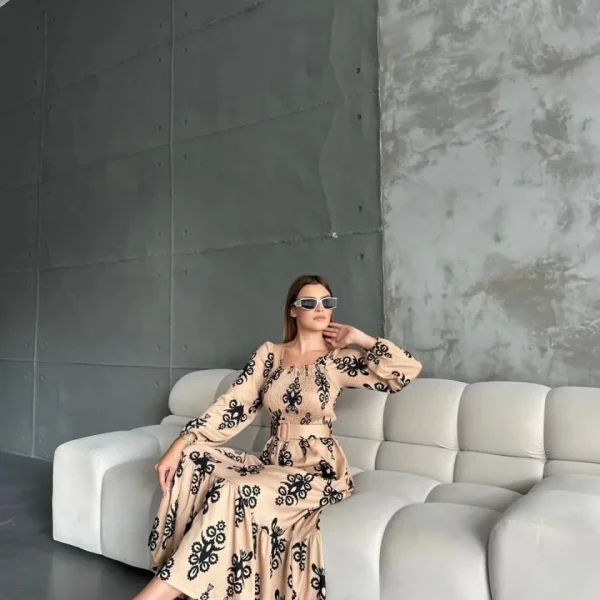 Kadın Kare Yaka Gipe Ve Baskı Detay Kemer Dahil Volanlı Maxi Boy Elbise