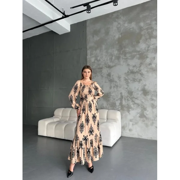Kadın Kare Yaka Gipe Ve Baskı Detay Kemer Dahil Volanlı Maxi Boy Elbise