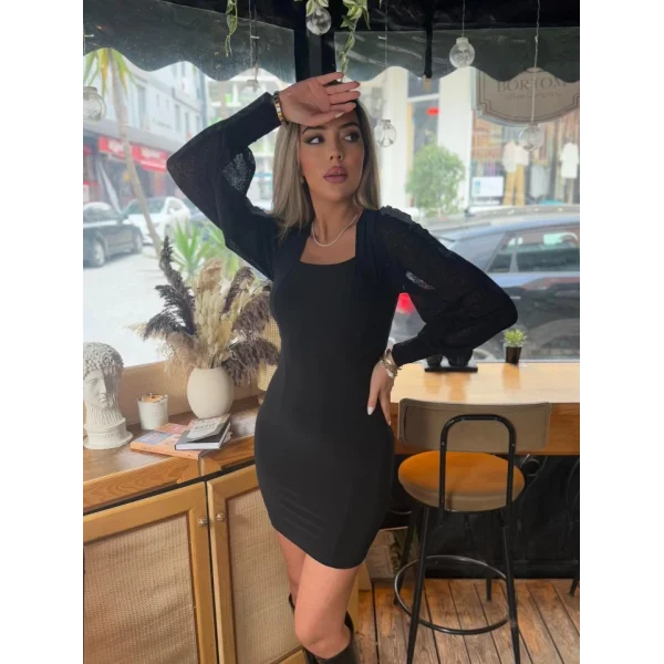 Kadın Kare Yaka Kolları Tül Sandy Kumaş Fırsat ürün ini Siyah Elbise