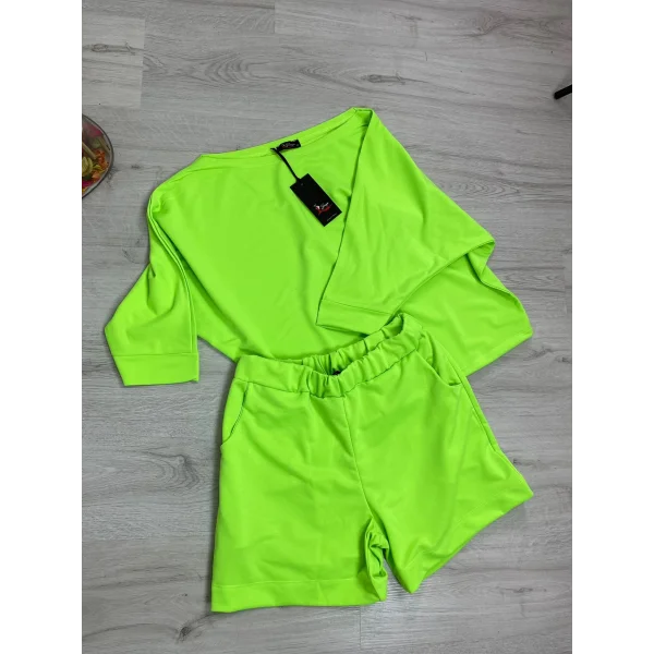 Kadın Kayık Yaka Oversize Asimetrik Bluz Ve şort Iki Iplik Takım