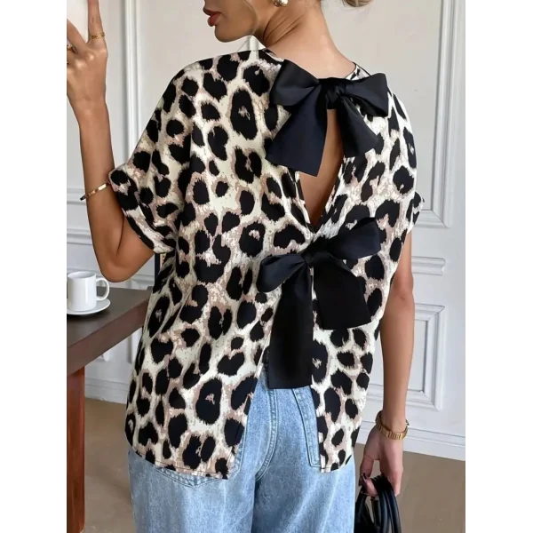 Kadın Kısa Kollu Bisiklet Yaka Arkadan Fiyonk Detaylı Leopar Süprem Bluz