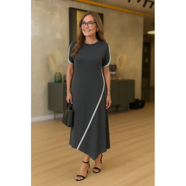 Kadın Kısa Kollu Bisiklet Yaka çift şerit Renk Detaylı Asimetrik Kesim Viskon Iki Iplik Elbise