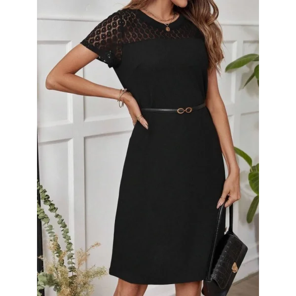 Kadın Kısa Kollu Bisiklet Yaka Dantel Detaylı Düğmeli Modal Elbise