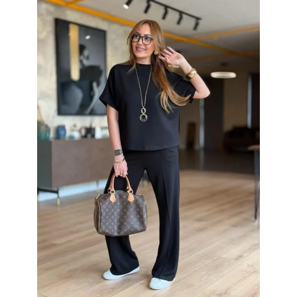 Kadın Kısa Kollu Bisiklet Yaka Omuzdan Düğmeli Viskon Iki Iplik Kısa Bluz Ve Pantolon Ikili Takım