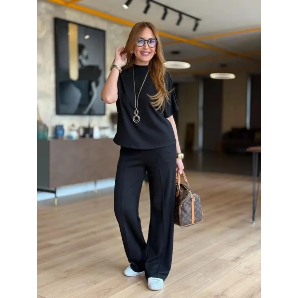 Kadın Kısa Kollu Bisiklet Yaka Omuzdan Düğmeli Viskon Iki Iplik Kısa Bluz Ve Pantolon Ikili Takım