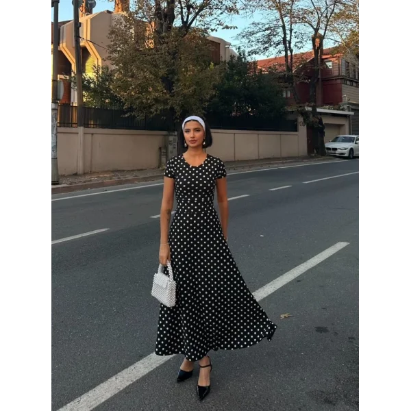 Kadın Kısa Kollu Bisiklet Yaka Puantiyeli Maksi örme Krep Elbise