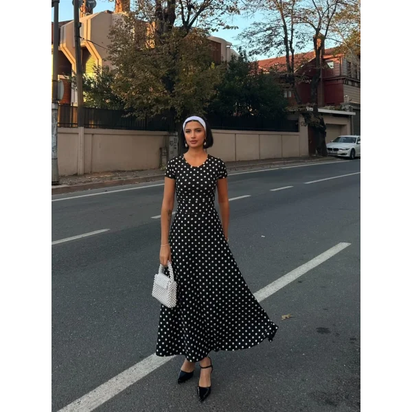 Kadın Kısa Kollu Bisiklet Yaka Puantiyeli Maksi örme Krep Elbise