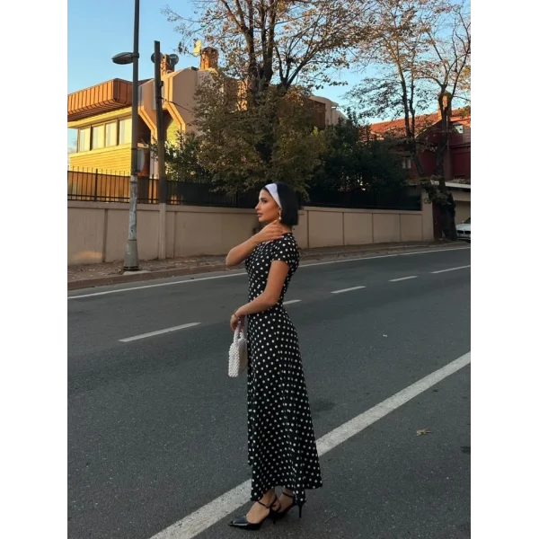 Kadın Kısa Kollu Bisiklet Yaka Puantiyeli Maksi örme Krep Elbise