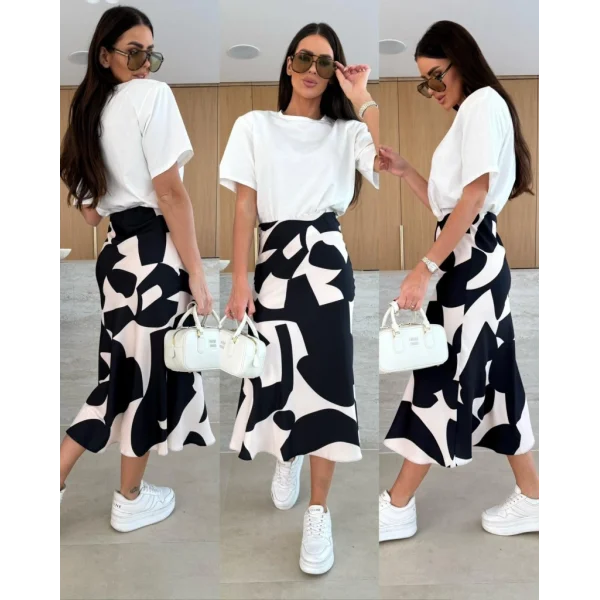 Kadın Kısa Kollu Bisiklet Yaka Viskon Bluz Ve Desenli Süprem Etek Ikili Takım
