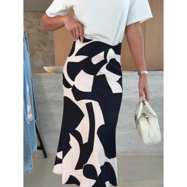 Kadın Kısa Kollu Bisiklet Yaka Viskon Bluz Ve Desenli Süprem Etek Ikili Takım