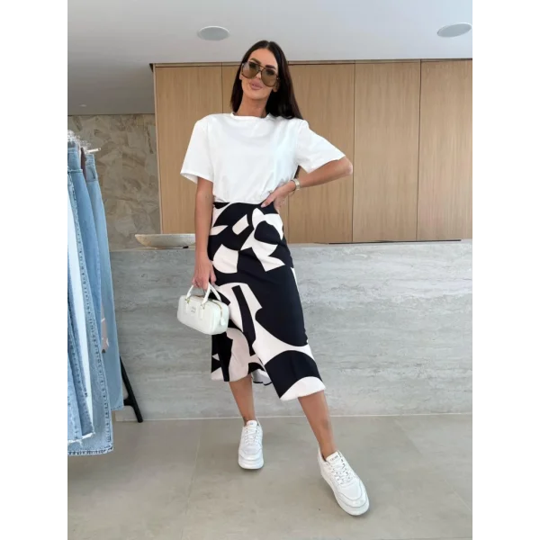 Kadın Kısa Kollu Bisiklet Yaka Viskon Bluz Ve Desenli Süprem Etek Ikili Takım