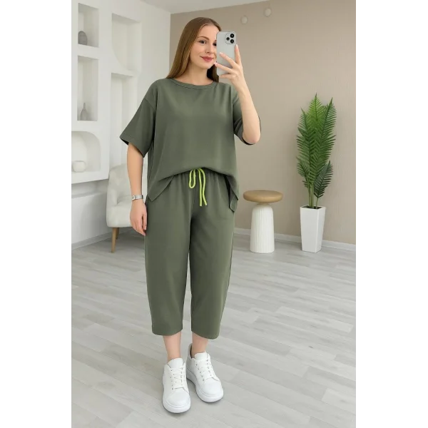 Kadın Kısa Kollu Bisiklet Yaka Viskon Iki Iplik Bluz Ve Pantolon Ikili Takım