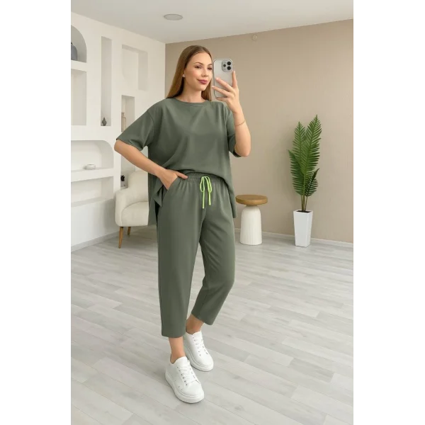 Kadın Kısa Kollu Bisiklet Yaka Viskon Iki Iplik Bluz Ve Pantolon Ikili Takım