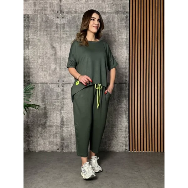 Kadın Kısa Kollu Bisiklet Yaka Viskon Iki Iplik Bluz Ve Pantolon Ikili Takım