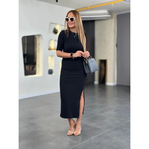 Kadın Kısa Kollu Bisiklet Yaka Yandan Yırtmaçlı Viskon Iki Iplik Elbise