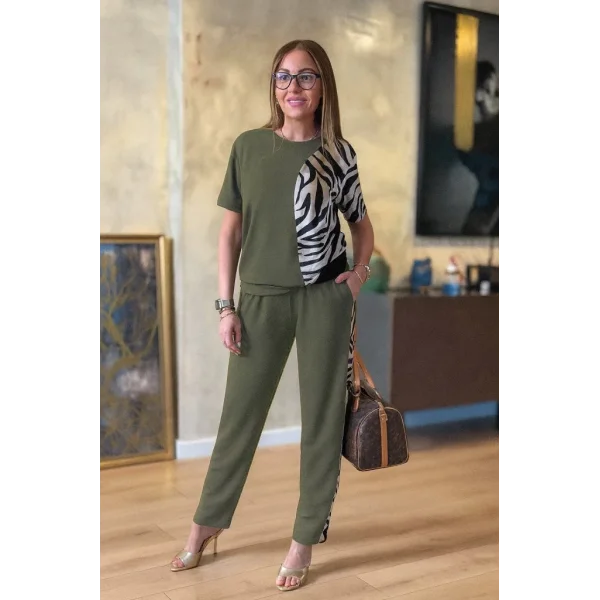 Kadın Kısa Kollu Bisiklet Yaka Zebra Desen Bluz Ve Pantolon Ikili Takım