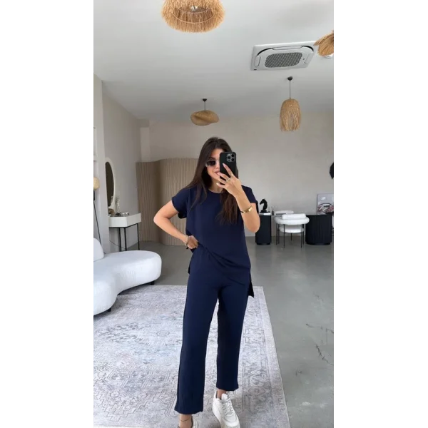 Kadın Kısa Kollu Bluz Ve Bileği Pens Detay Pantolon Ikili Takım