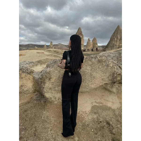 Kadın Kısa Kollu Bluz Ve Yüksek Bel Bol Baça Pantolon Ikili Takım