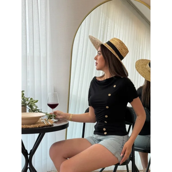 Kadın Kısa Kollu Degaje Yaka Düğme Detay Viskon Bluz