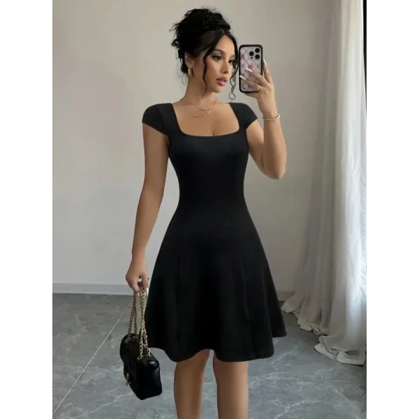 Kadın Kısa Kollu Geometrik Yakalı Janjan Krep Elbise