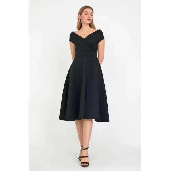 Kadın Kısa Kollu Kruvaze Yaka Eteği Volanlı Krep Elbise