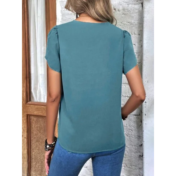 Kadın Kısa Kollu Lazer V Yakalı Ithal Krep Bluz