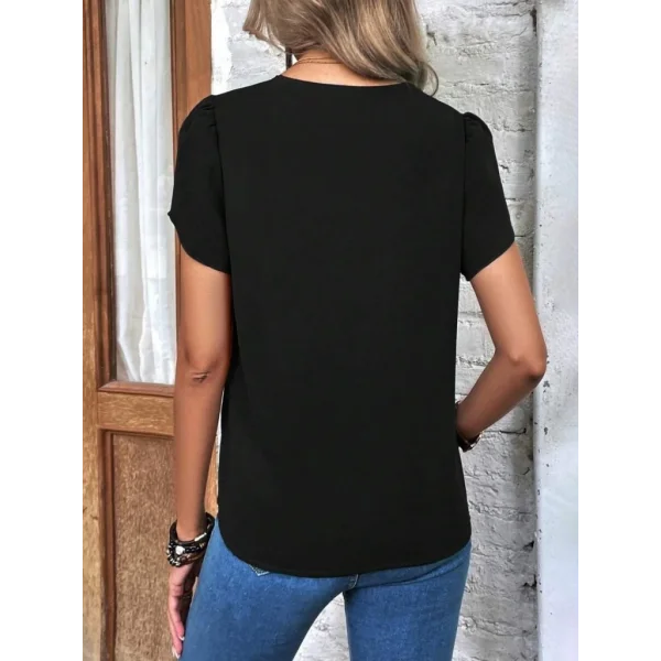 Kadın Kısa Kollu Lazer V Yakalı Ithal Krep Bluz